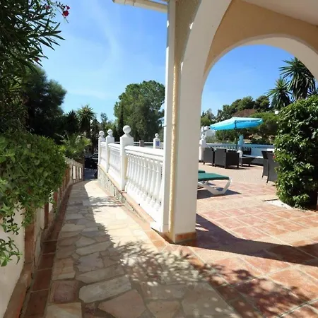 Villa Delightful 5 Bed In Fuengirola Costa Del Sol Malaga