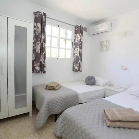 Delightful 5 Bed In Fuengirola Costa Del Sol Villa