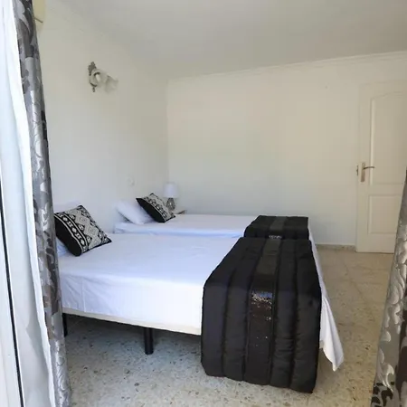 Delightful 5 Bed In Fuengirola Costa Del Sol *