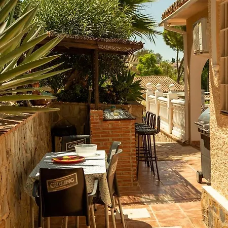 Delightful 5 Bed In Fuengirola Costa Del Sol Villa