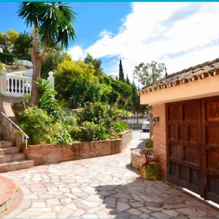 Delightful 5 Bed In Fuengirola Costa Del Sol Málaga